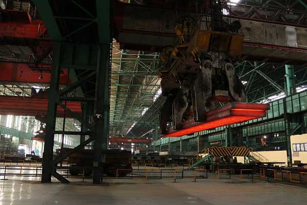 Martin Schepers - Zhangjiagang - Stahlwerk, heißes Eisen
